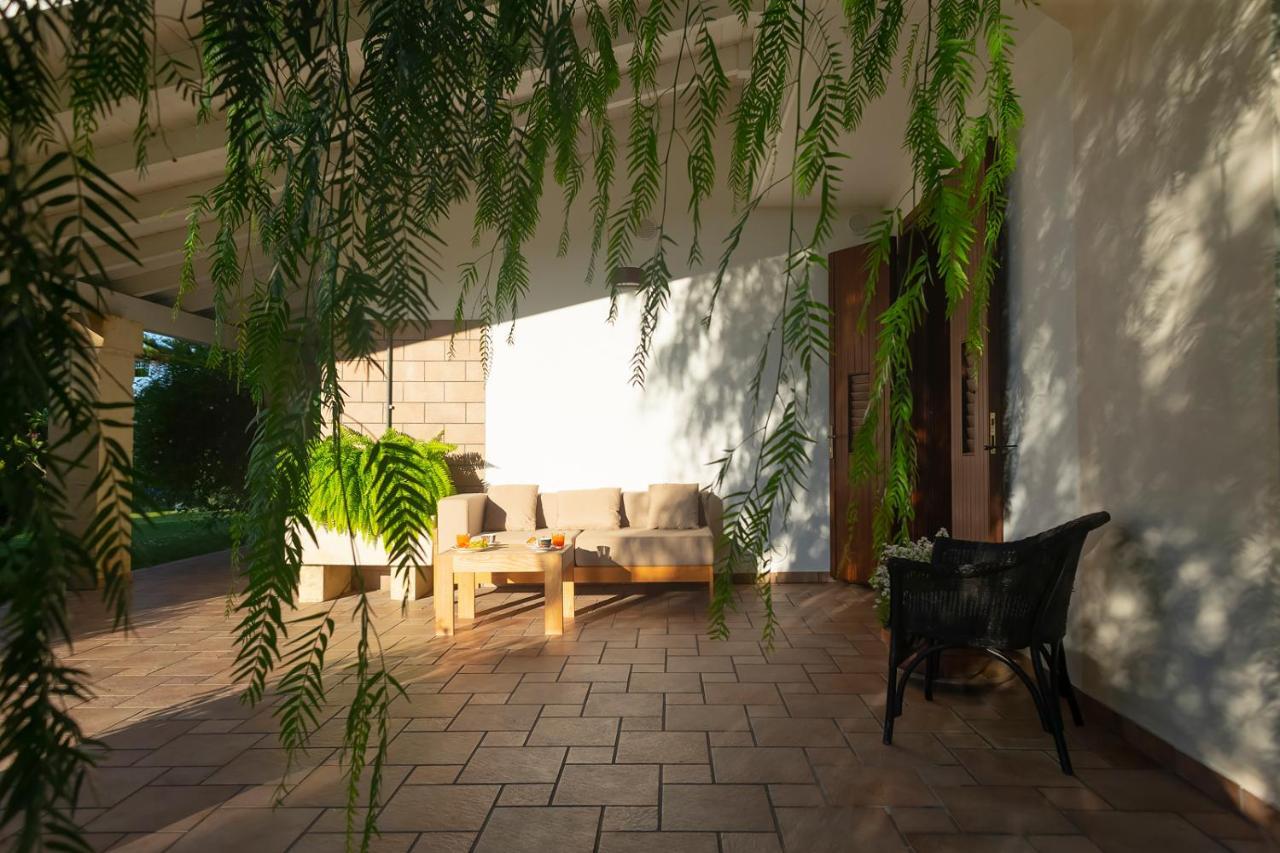 Villa Olive Garden House à Borgagne Extérieur photo